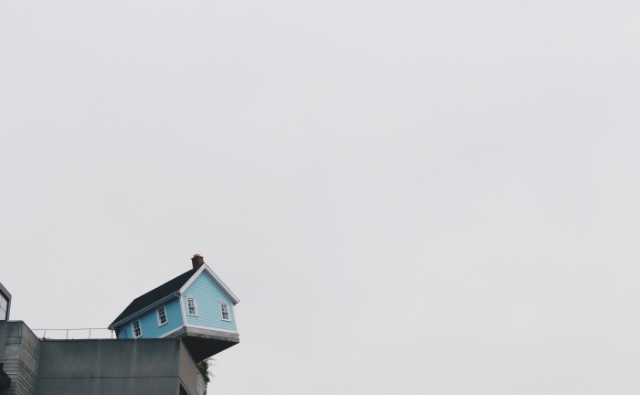 house on the edge of building