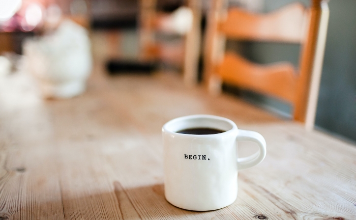 coffee-mug-on-table